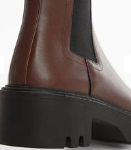 Load image into Gallery viewer, Mango Chelsea Boot

