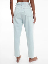 Load image into Gallery viewer, Calvin Klein Mom Jean RRP £85