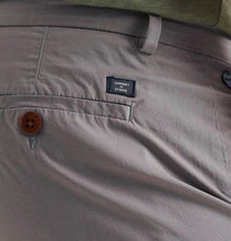 Load image into Gallery viewer, Super Dry Men’s Paperweight Chino Shorts
